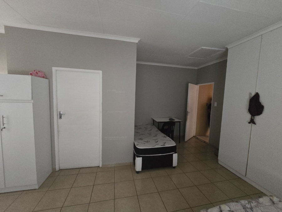 7 Bedroom Property for Sale in Universitas Free State